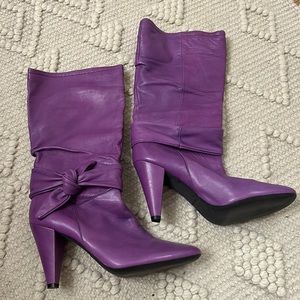 Italian leather boots in gorgeous purple!